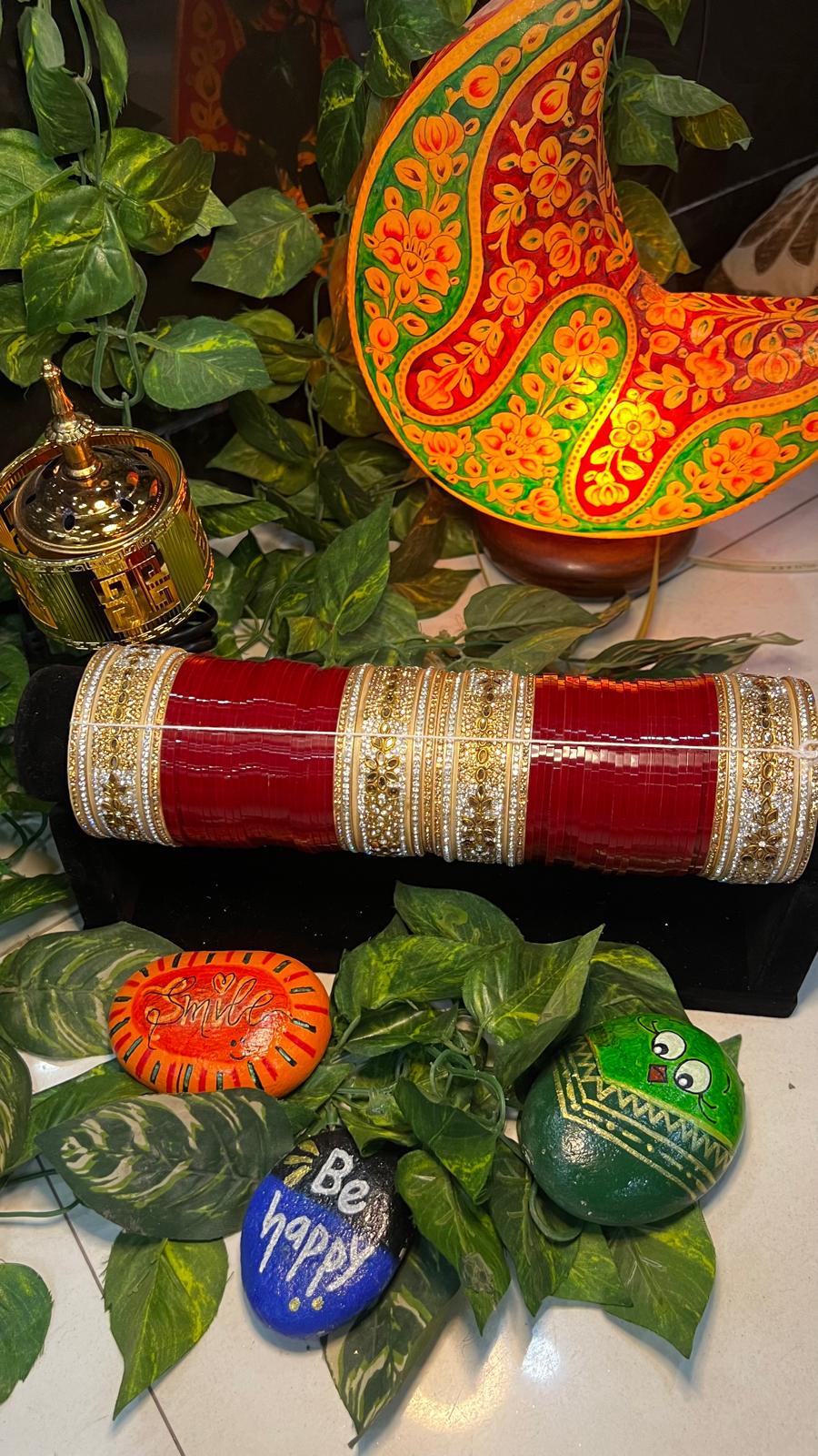 Punjabi Bridal Chura Set – Classic Kundan Wedding Bangles